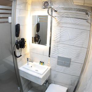 Economy Kamer met Twee Aparte Bedden